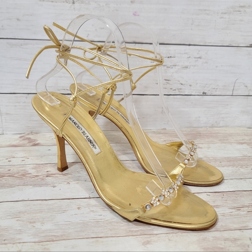 Manolo Blahnik gold jeweled strappy tie up heels size 10